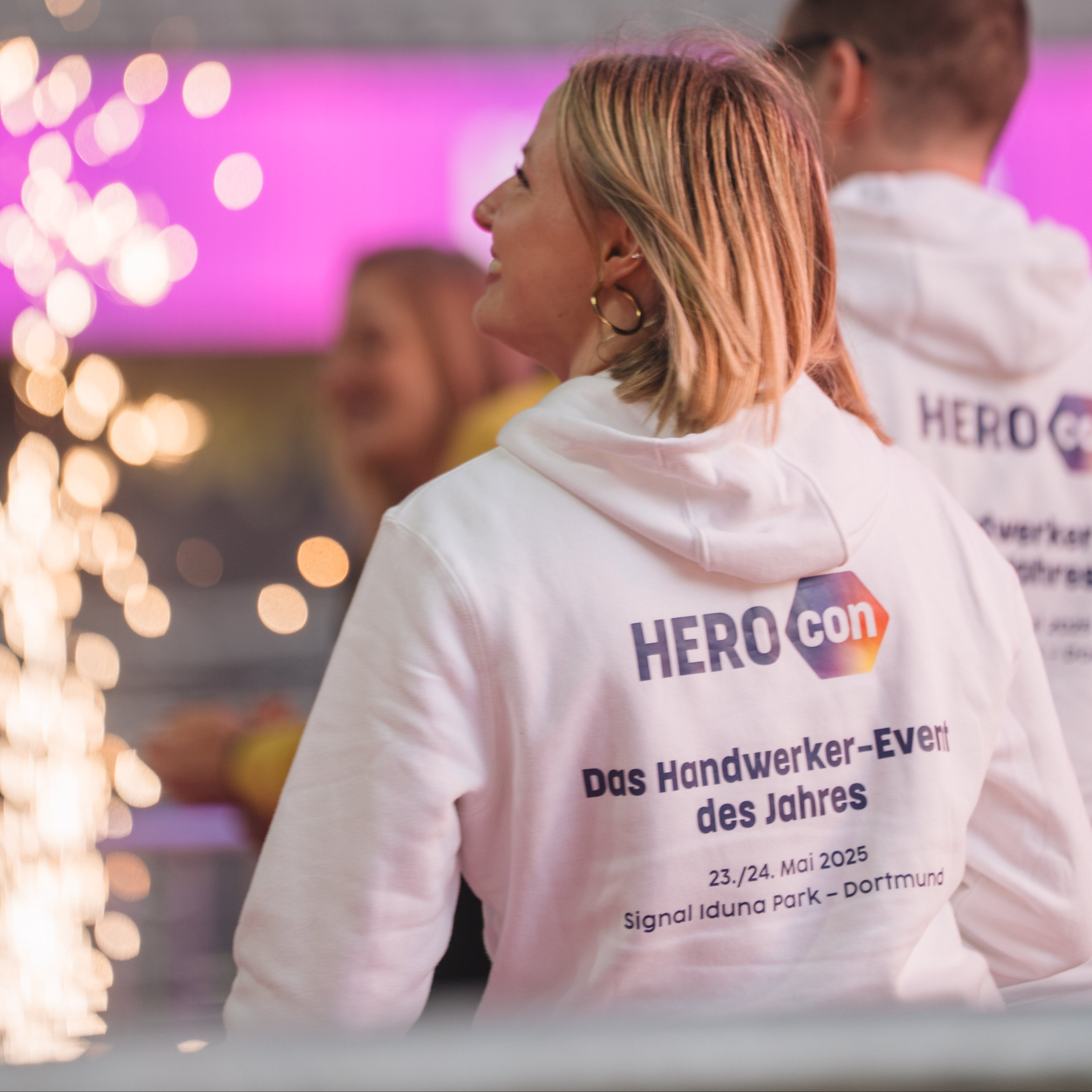 HEROcon Pullover weiß 2025